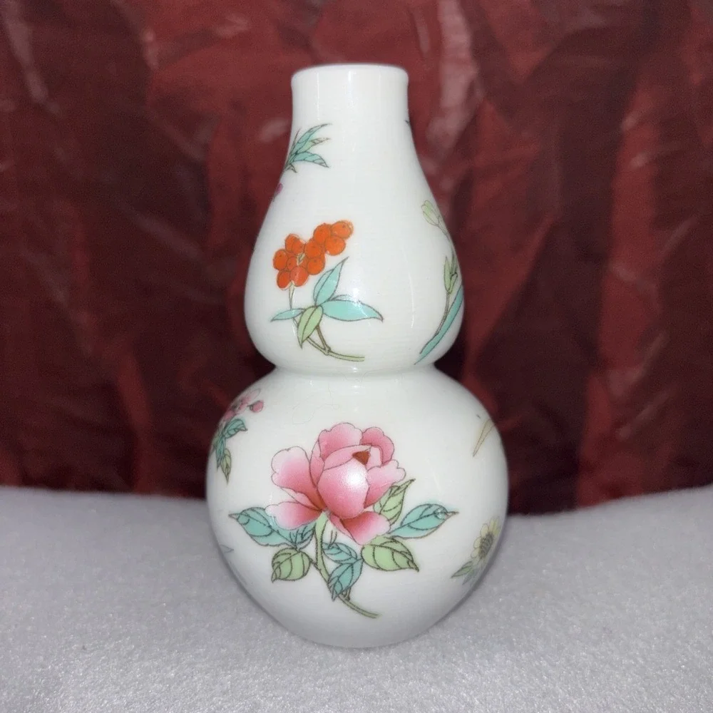 Vtg Zhongguo Jingdezhen Zhi Porcelain Double Gourd Floral‎ Pattern 4in Vase EUC